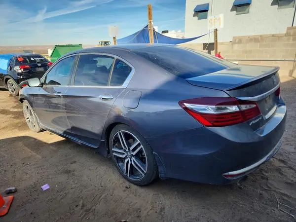 1HGCR2F50GA206426 2016 HONDA ACCORD - Image 2