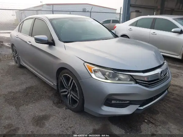 1HGCR2F50HA000069 2017 HONDA ACCORD - Image 1