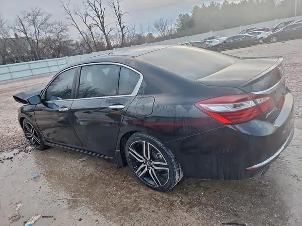 1HGCR2F50HA022752 2017 HONDA ACCORD - Image 2