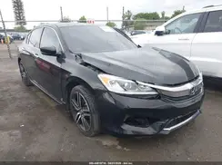 1HGCR2F50HA039339 2017 HONDA ACCORD