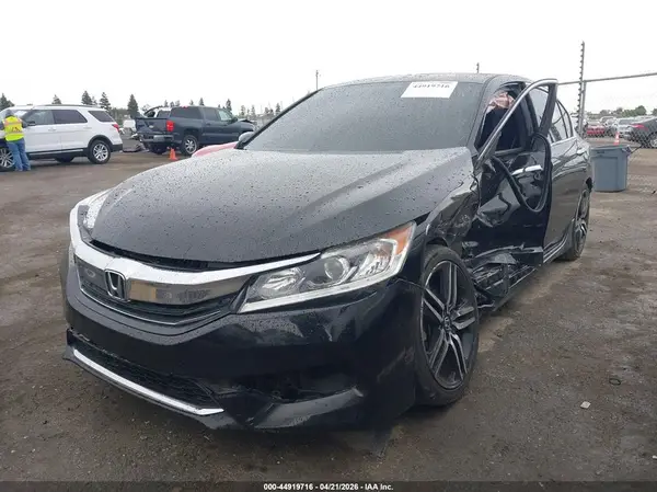 1HGCR2F50HA039339 2017 HONDA ACCORD - Image 2