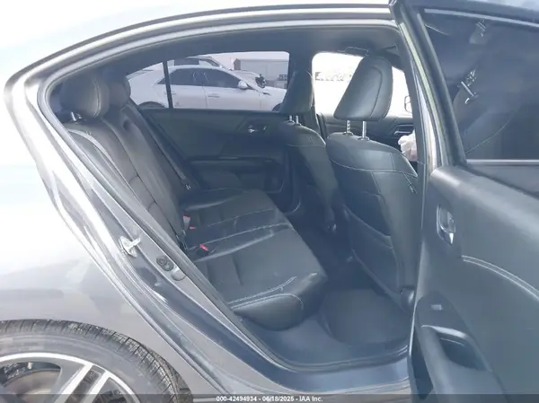 1HGCR2F50HA041124 2017 HONDA ACCORD - Image 8