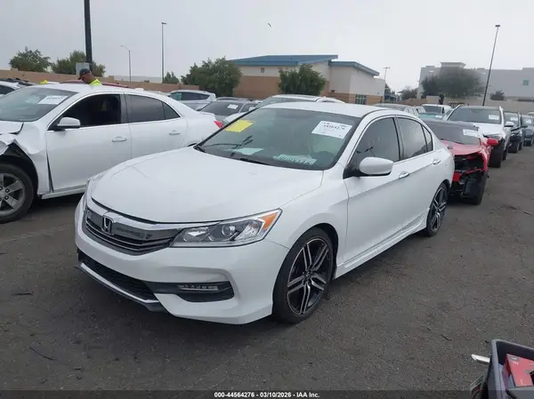 1HGCR2F50HA041558 2017 HONDA ACCORD - Image 2