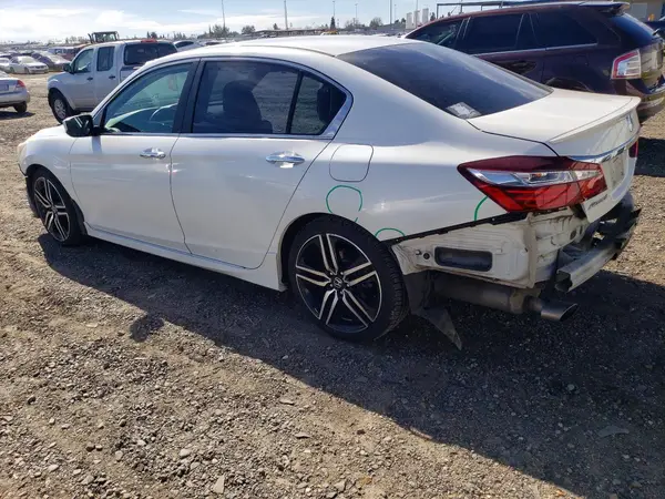1HGCR2F50HA055427 2017 HONDA ACCORD - Image 2