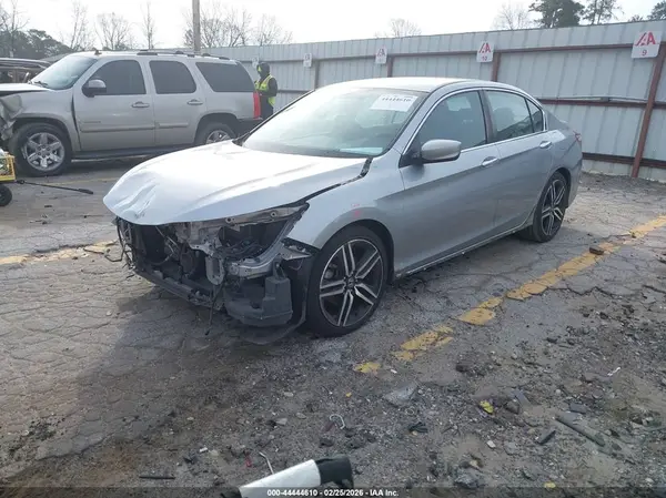 1HGCR2F50HA060417 2017 HONDA ACCORD - Image 2