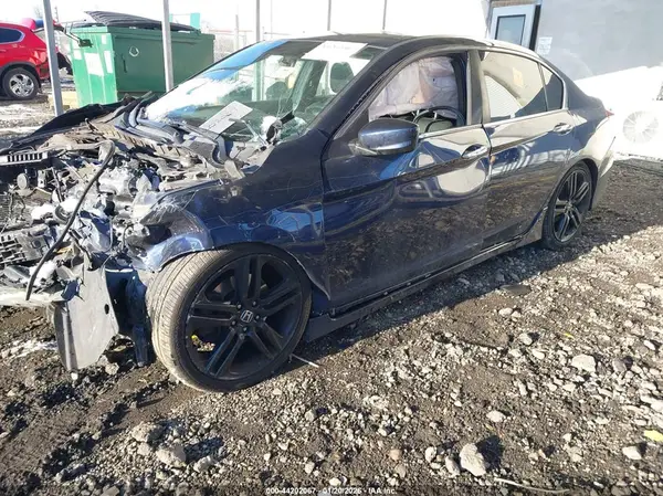 1HGCR2F50HA065360 2017 HONDA ACCORD - Image 2