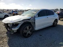 1HGCR2F50HA070137 2017 HONDA ACCORD