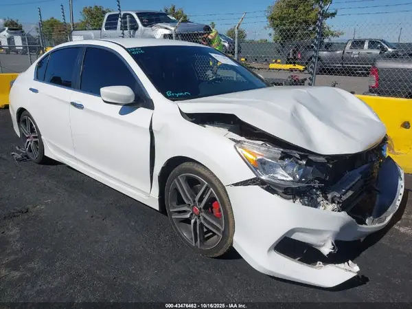 1HGCR2F50HA124066 2017 HONDA ACCORD - Image 1