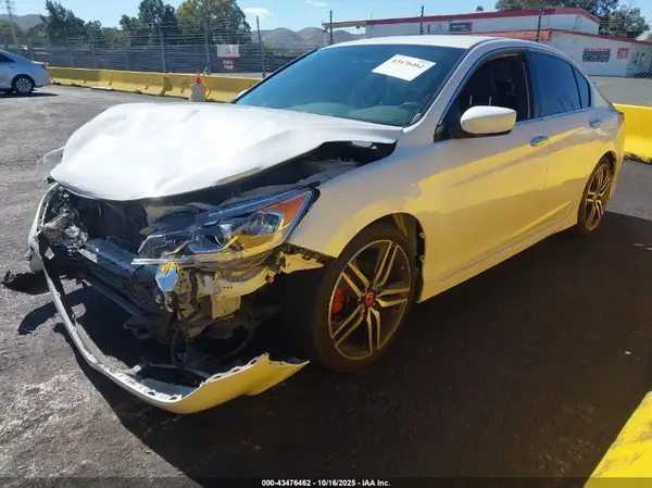 1HGCR2F50HA124066 2017 HONDA ACCORD - Image 2