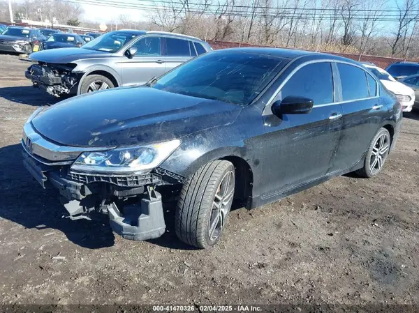 1HGCR2F50HA128246 2017 HONDA ACCORD - Image 2