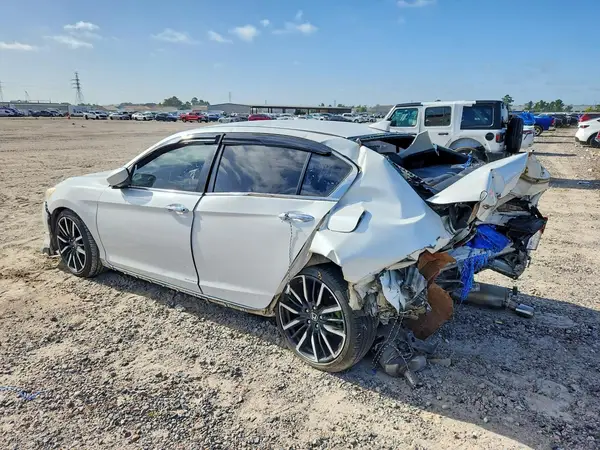 1HGCR2F50HA130725 2017 HONDA ACCORD - Image 2