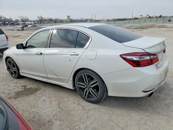 1HGCR2F50HA130739 2017 HONDA ACCORD - Image 2