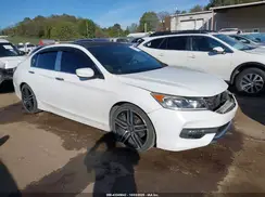 1HGCR2F50HA138484 2017 HONDA ACCORD