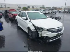 1HGCR2F50HA169945 2017 HONDA ACCORD
