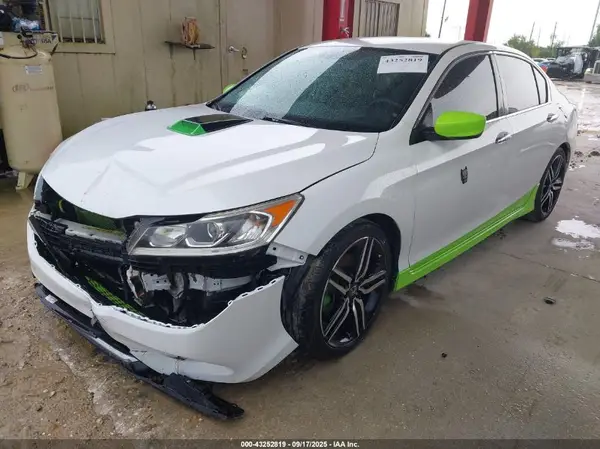 1HGCR2F50HA207237 2017 HONDA ACCORD - Image 2