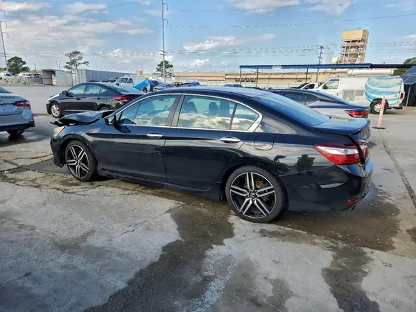 1HGCR2F50HA236205 2017 HONDA ACCORD - Image 2