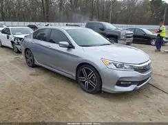 1HGCR2F50HA237810 2017 HONDA ACCORD