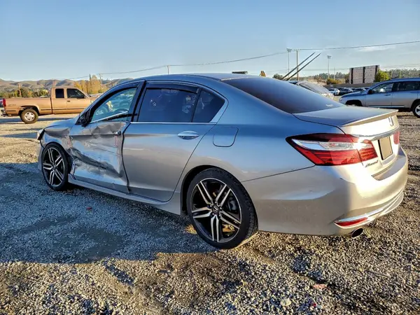 1HGCR2F50HA238729 2017 HONDA ACCORD - Image 2