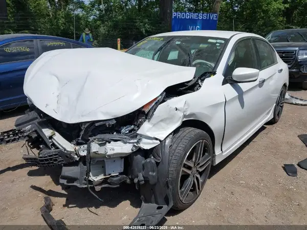 1HGCR2F50HA273495 2017 HONDA ACCORD - Image 2