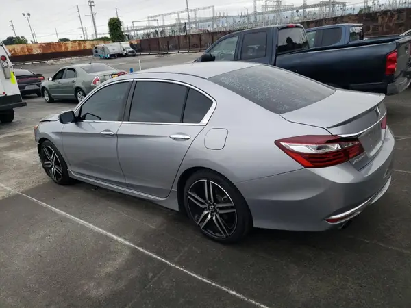1HGCR2F50HA292046 2017 HONDA ACCORD - Image 2
