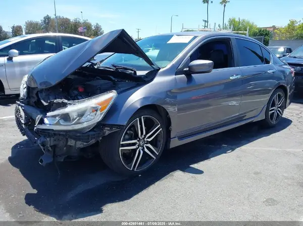1HGCR2F50HA295240 2017 HONDA ACCORD - Image 2
