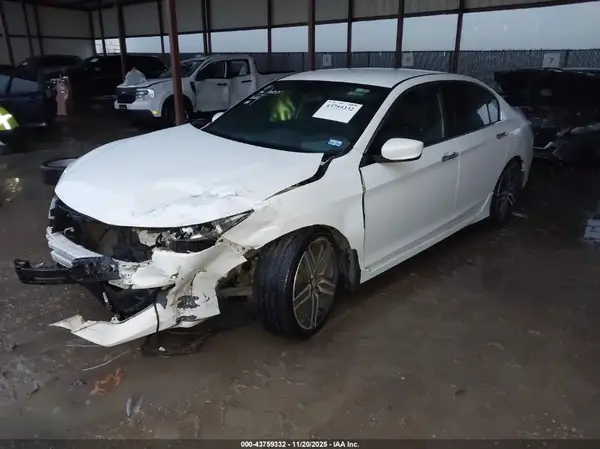1HGCR2F50HA300095 2017 HONDA ACCORD - Image 2