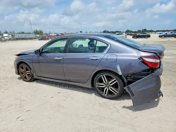 1HGCR2F50HA307659 2017 HONDA ACCORD - Image 2