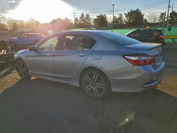 1HGCR2F51GA091898 2016 HONDA ACCORD - Image 2