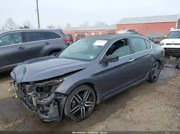1HGCR2F51GA116833 2016 HONDA ACCORD - Image 2
