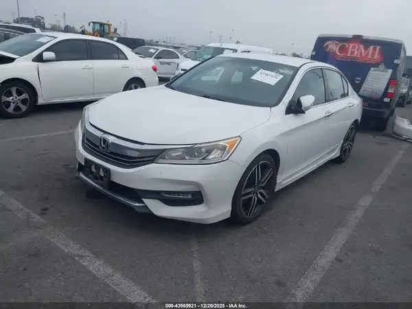 1HGCR2F51GA132210 2016 HONDA ACCORD - Image 2