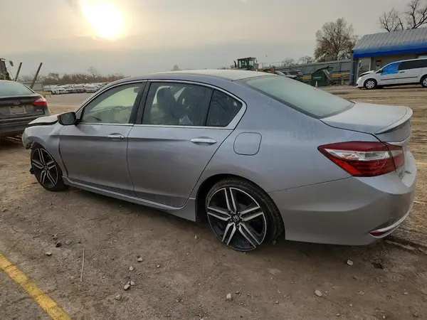 1HGCR2F51GA165675 2016 HONDA ACCORD - Image 2