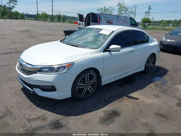 1HGCR2F51GA239760 2016 HONDA ACCORD - Image 2