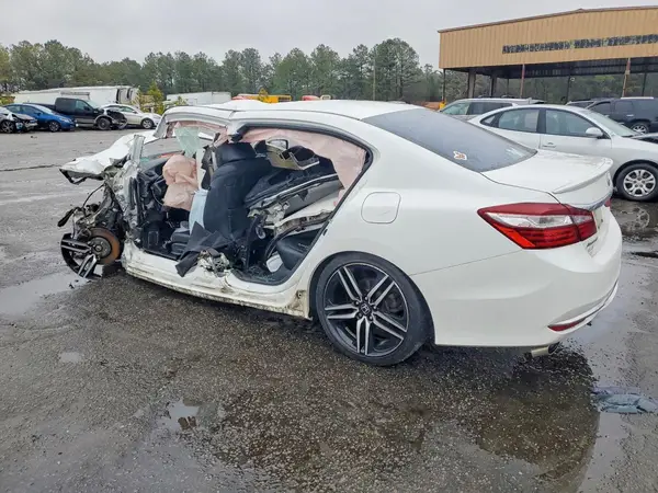 1HGCR2F51HA005717 2017 HONDA ACCORD - Image 2