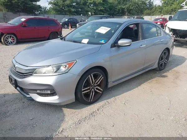 1HGCR2F51HA035168 2017 HONDA ACCORD - Image 2