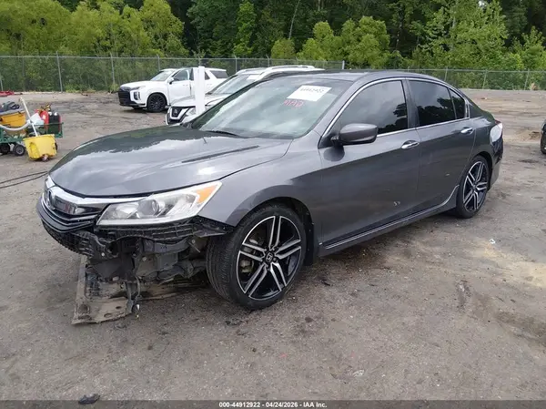 1HGCR2F51HA042752 2017 HONDA ACCORD - Image 2