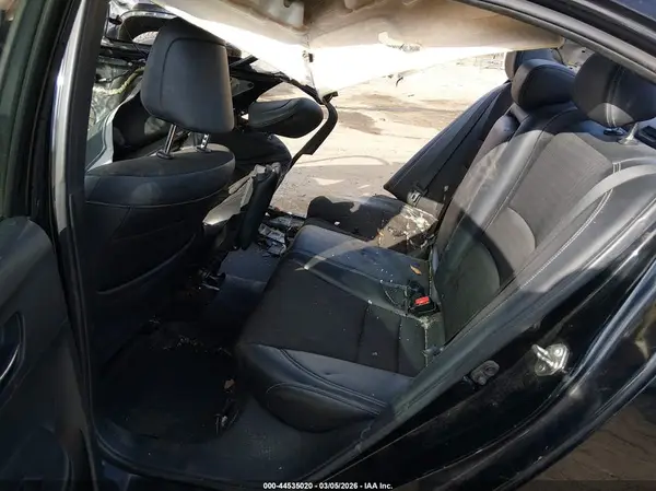 1HGCR2F51HA056585 2017 HONDA ACCORD - Image 8