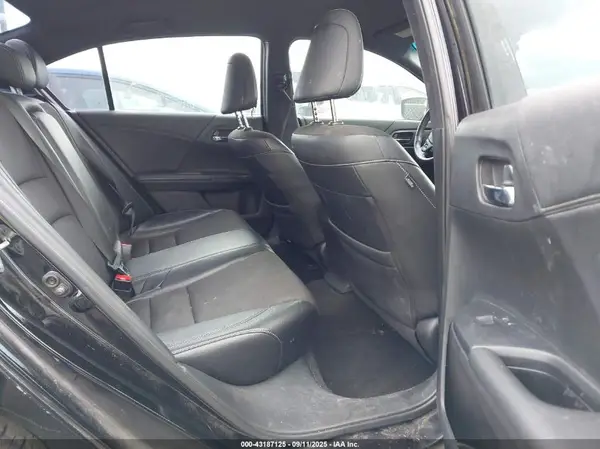 1HGCR2F51HA058479 2017 HONDA ACCORD - Image 8