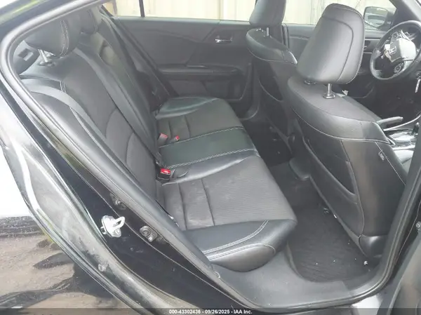 1HGCR2F51HA059356 2017 HONDA ACCORD - Image 8