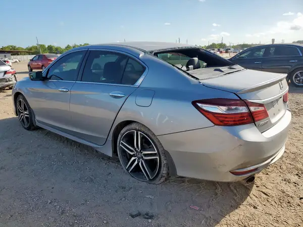 1HGCR2F51HA064928 2017 HONDA ACCORD - Image 2