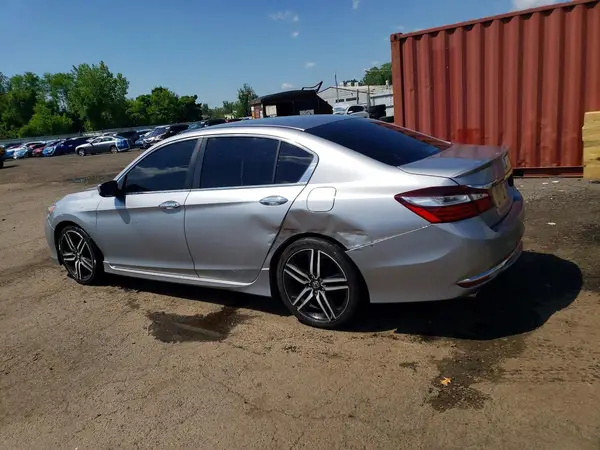 1HGCR2F51HA065318 2017 HONDA ACCORD - Image 2