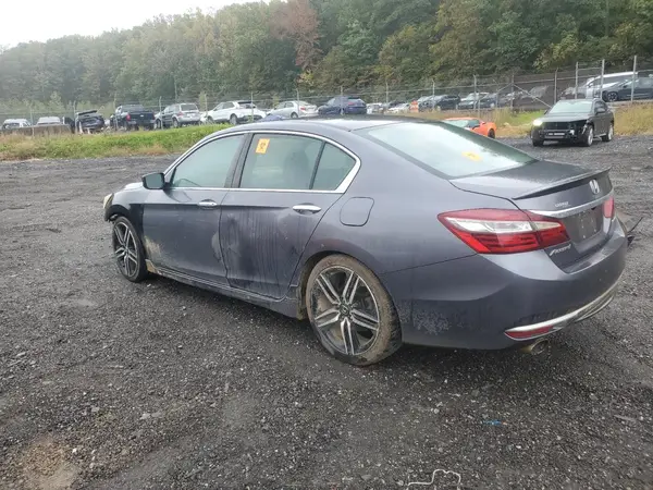 1HGCR2F51HA070079 2017 HONDA ACCORD - Image 2