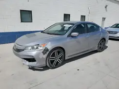 1HGCR2F51HA070552 2017 HONDA ACCORD