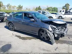 1HGCR2F51HA070700 2017 HONDA ACCORD