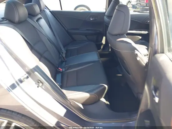 1HGCR2F51HA070700 2017 HONDA ACCORD - Image 8