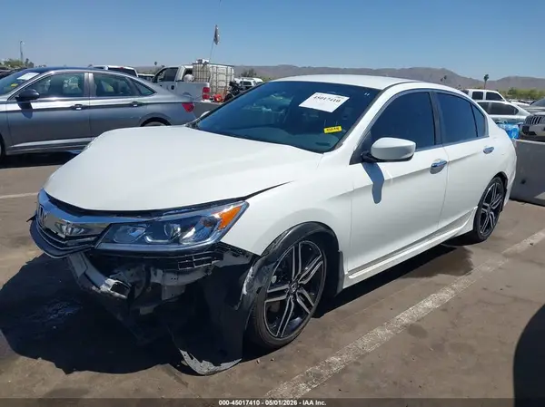 1HGCR2F51HA083138 2017 HONDA ACCORD - Image 2