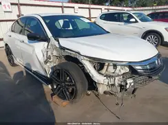 1HGCR2F51HA084676 2017 HONDA ACCORD