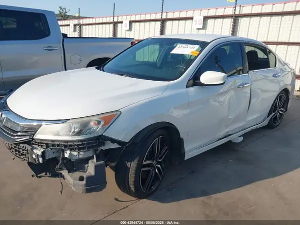 1HGCR2F51HA084676 2017 HONDA ACCORD - Image 2