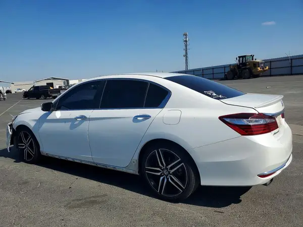 1HGCR2F51HA092387 2017 HONDA ACCORD - Image 2