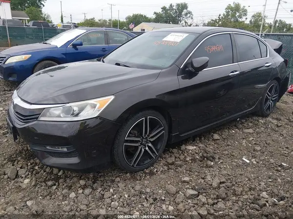 1HGCR2F51HA097315 2017 HONDA ACCORD - Image 2