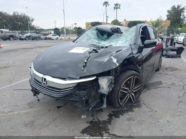 1HGCR2F51HA126733 2017 HONDA ACCORD - Image 2